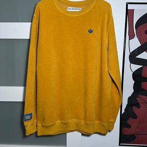 Dutch bros crew neck